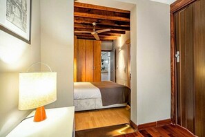 2 bedrooms, desk, iron/ironing board, WiFi - Paseo de Gracia sunny 2BR penthouse (Barcelona)