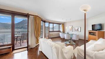 21-inch flat-screen TV with digital channels