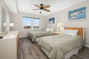 2 habitaciones, tabla de planchar con plancha, wifi y ropa de cama