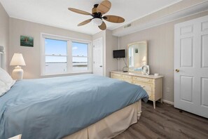 2 slaapkamers, een strijkplank/strijkijzer, wifi, beddengoed