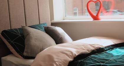 Lord House - Amazen SA, Sleeps 4