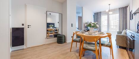 Studio (49) | Living area | Flat-screen TV