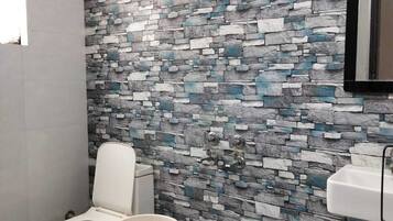 Chambre Quadruple Familiale | Salle de bain