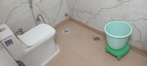 Comfort-Dreibettzimmer | Badezimmer