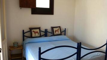 1 habitación y ropa de cama