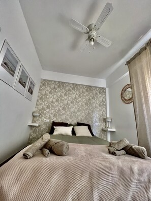 2 chambres, fer et planche Ă repasser, Wi-Fi, draps fournis