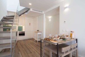 Dining - Fervença Boutique Palace 20 by Host Wise (Vila Nova de Gaia)