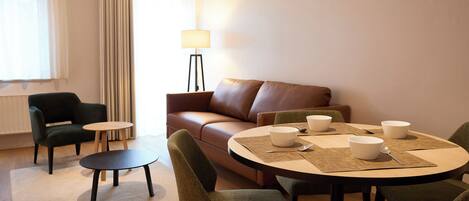 高級公寓 | 客廳 | 43 吋智能電視連有線電視頻道、Netflix、串流服務