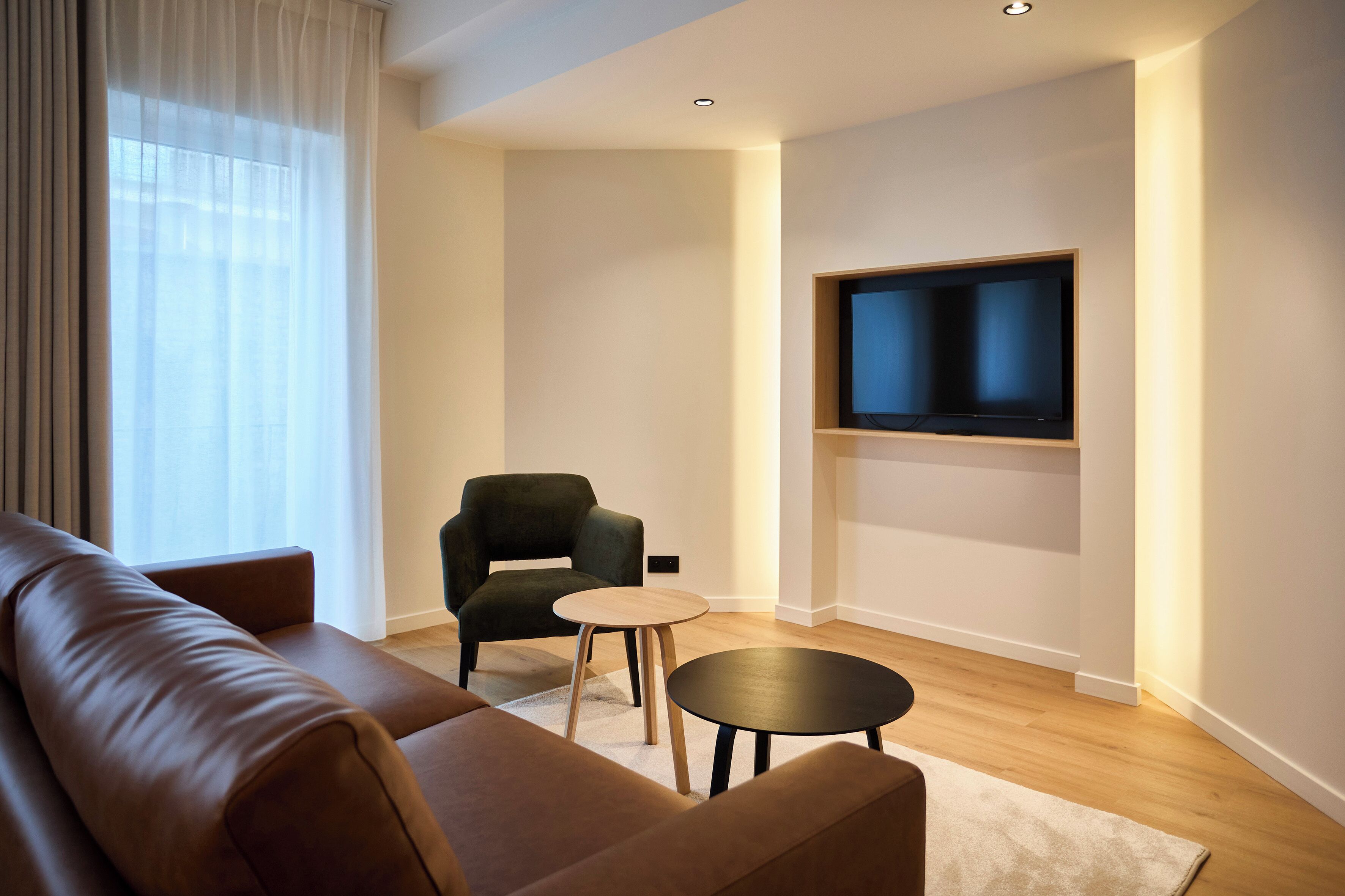 Apartment | Living area | 43-inch Smart TV with cable channels, Netflix, streaming services