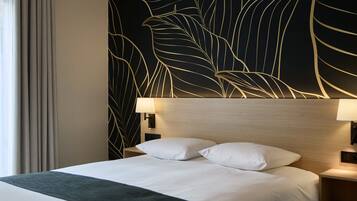 Studio | Premium bedding, pillowtop beds, individually decorated