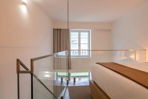 1 habitación, tabla de planchar con plancha, cuna de viaje y wifi 