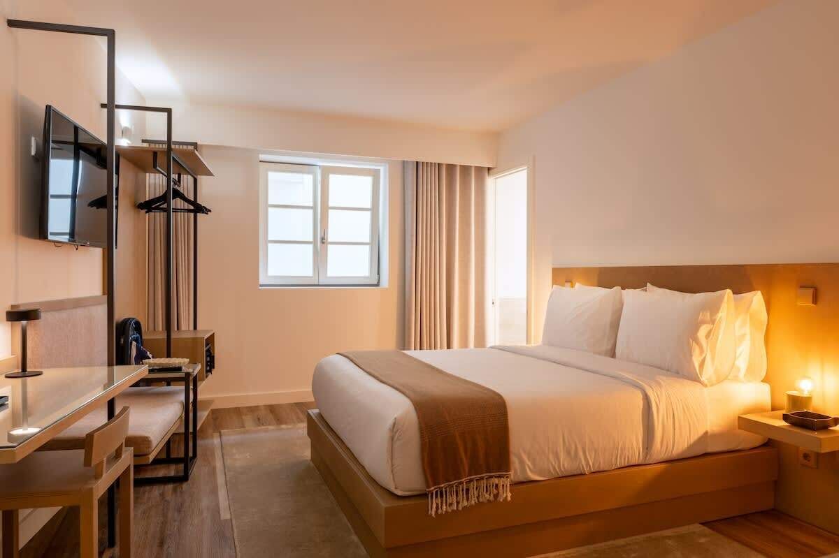 1 chambre, fer et planche à repasser, lit parapluie, Wi-Fi