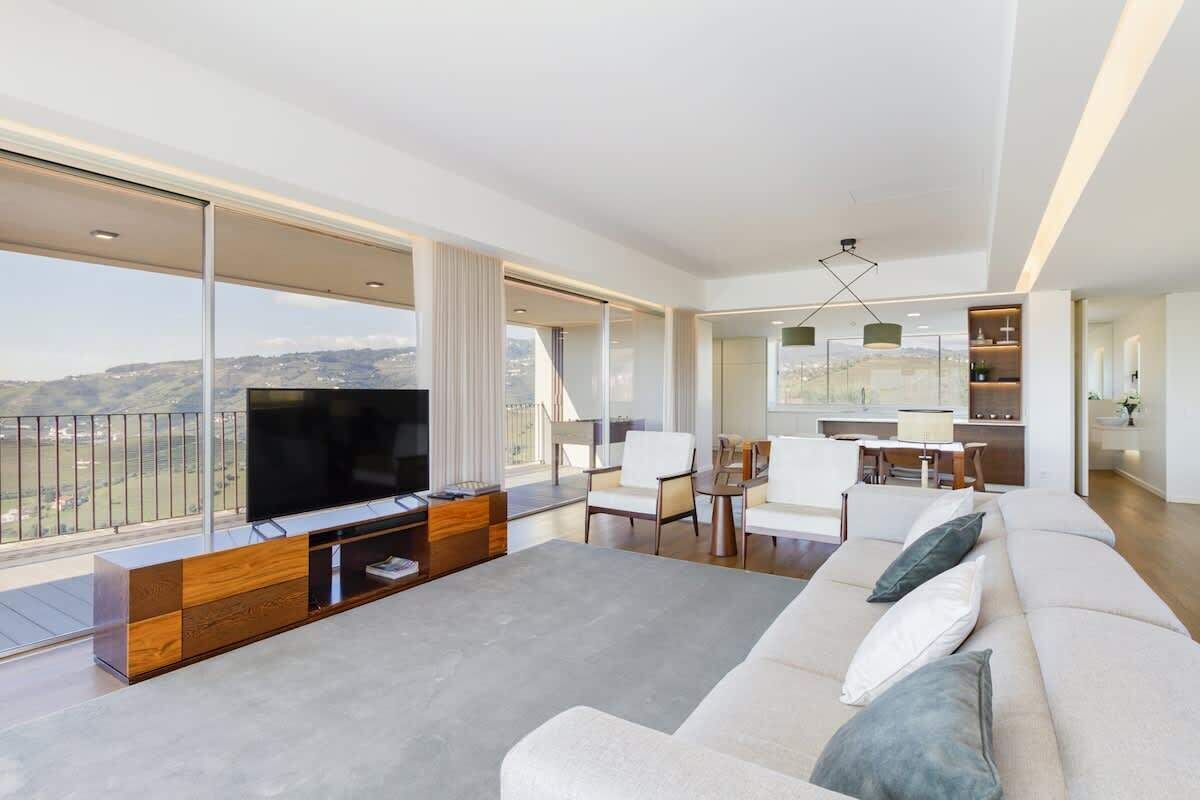 Télévision, espaces bureaux