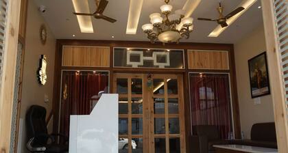 Maharaja Hotel and Restaurant