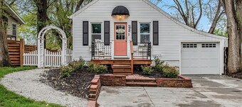 Sweet Rose Cottage - Romantic Getaway!