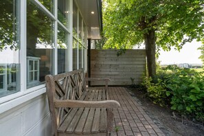 Terrace/patio - NEW! Hello Zeeland - Vakantiewoning Essenhoeve 1 (Cadzand)