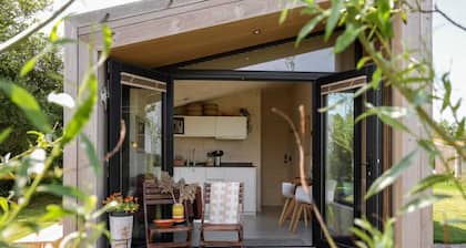 Compact tiny house for two in Westkapelle | Zeeuwse Liefde â Tiny House 13