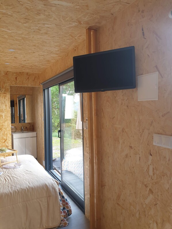 1 bedroom, Internet, bed sheets