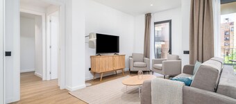 Limehome Barcelona Plaça Pirineus