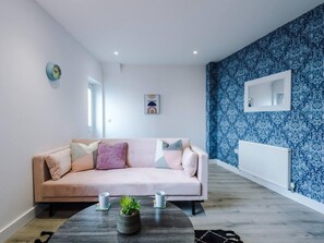 Apartment | Living area