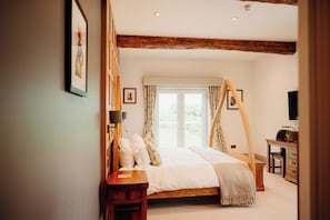 Junior-huone | Tallelokero huoneessa, äänieristys, silitysrauta/-lauta, ilmainen Wi-Fi