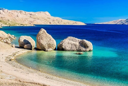 Apartment with sea view, free WiFi, free parking