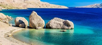 Apartment with sea view, free WiFi, free parking