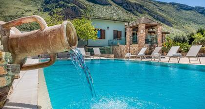 Villa Miceli with private pool