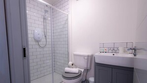 Apartment | Bathroom - St Mary's Church Onebedroom Apartment by Sojo Stay (Manchester)