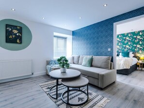 Apartment | Living area - One-bedroom by Media City UK by Belvilla (Manchester)
