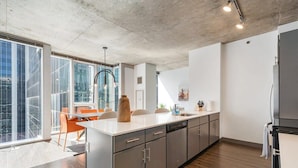 Unclassified image, 3 of 37, button - High-End 3BR Retreat + Steps to Millennium Park (Chicago)