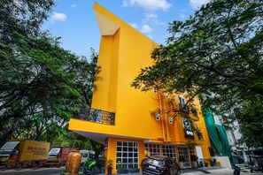 Exterior - Collection O Kesar Inn Banquet & Lodging (Pune)