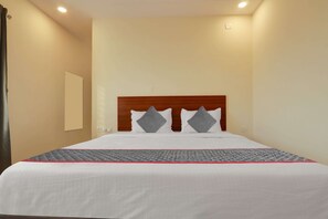 Classic Room | 1 bedroom, bed sheets - Collection O Gokul Pride (Hyderabad)
