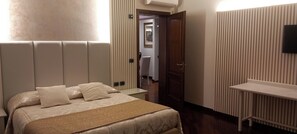 4 chambres, fer et planche à repasser, lit parapluie, Wi-Fi gratuit