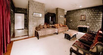 Stony Grove Farm Retreat