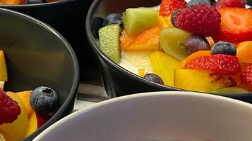Free daily cooked-to-order breakfast