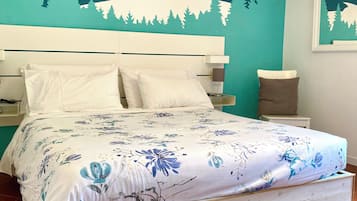 Standard Room, Patio, Garden View | Down comforters, free WiFi