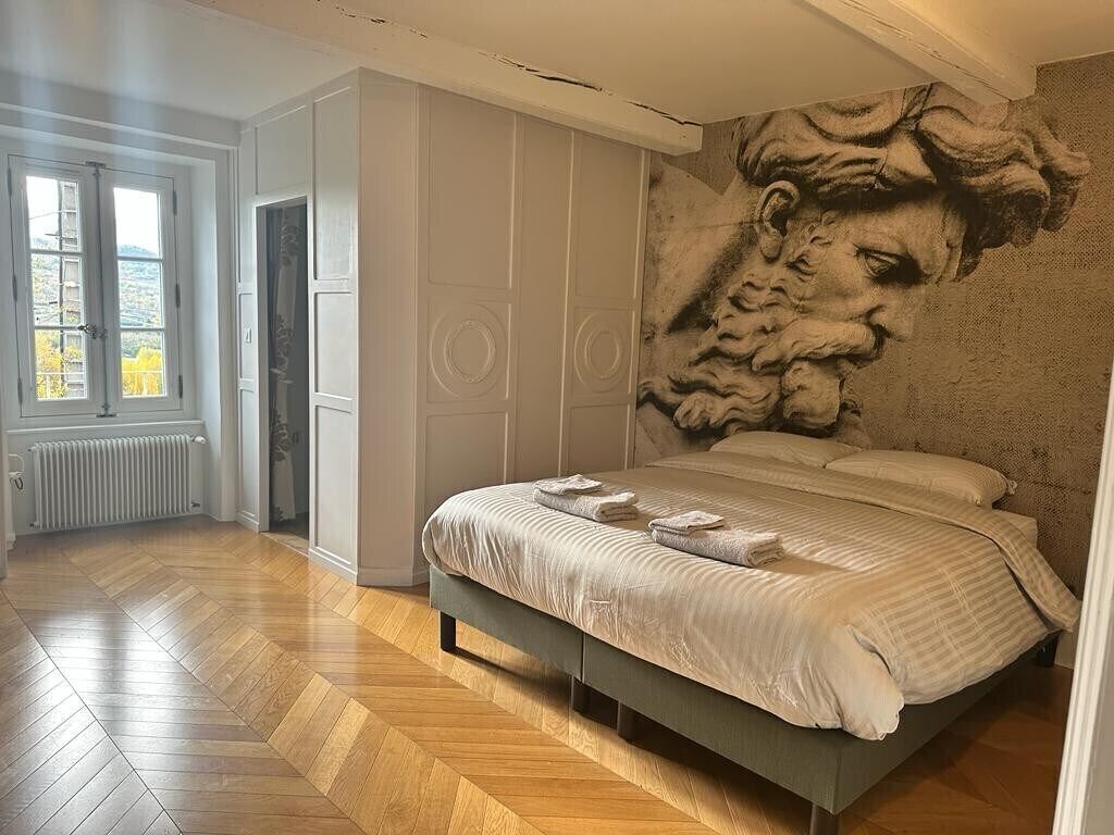 1 slaapkamer, een strijkplank/strijkijzer, gratis wifi, beddengoed