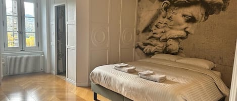 1 bedroom, iron/ironing board, WiFi (free), bed sheets