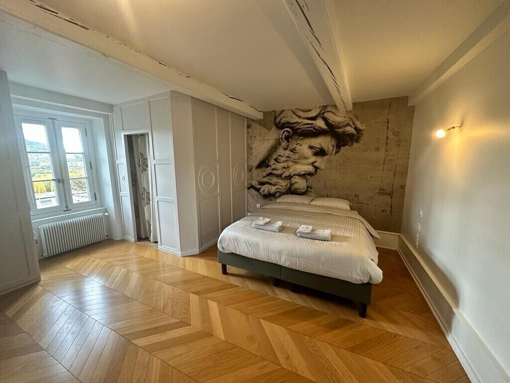 1 slaapkamer, een strijkplank/strijkijzer, gratis wifi, beddengoed
