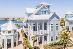 المنشأة من الخارج