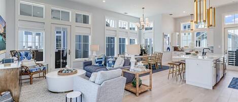 TV connectée, lecteur de DVD, livres, vidéothèque