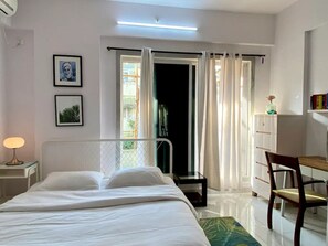 1 多间卧室、办公桌、熨斗/熨衣板、WiFi