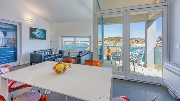 Dining - RR Losinj Harbour View Apartment (Mali Losinj)