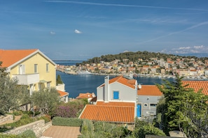 Exterior - RR Losinj Harbour View Apartment (Mali Losinj)