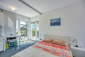 Family Studio, Refrigerator & Microwave, Sea View (RR Losinj Harbour View Studio) | Free WiFi, bed sheets - RR Losinj Harbour View Studio (Mali Losinj)