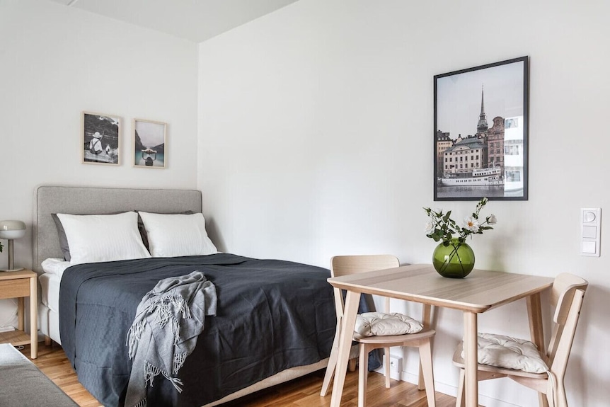 Modern Stylish Apartment With Balcony In Stockholm - Stockholm