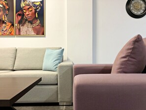 Smart TV - Luxury Stay directly on Mackenzie Beach (Larnaca)