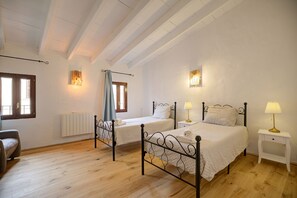 2 chambres, Wi-Fi gratuit, draps fournis