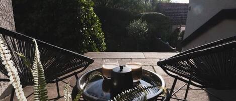 تناول الطعام بالخارج